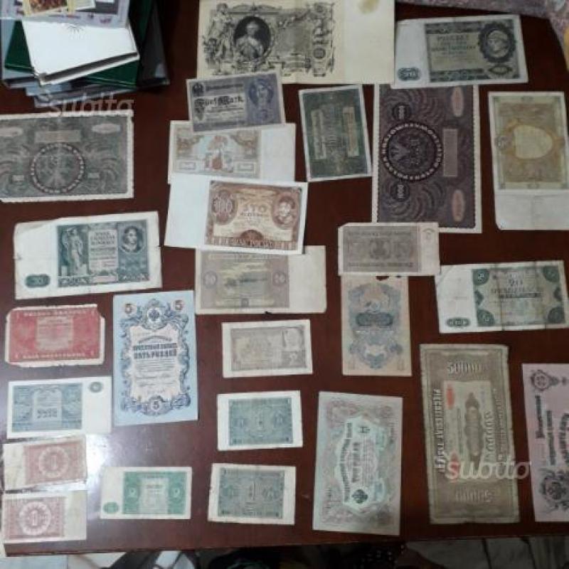 Banconote,monete,francobolli e cartoline